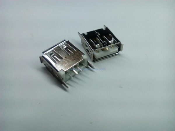 مادگی صاف سوکت ایستاده.USB