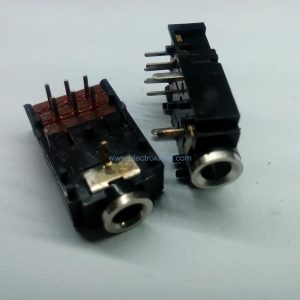 جک مادگی ۸پین AUX3mm