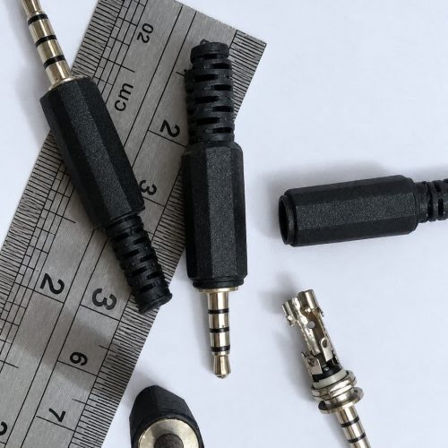 سرکابل AUX3.5 سه خط صاف پلاستیکی